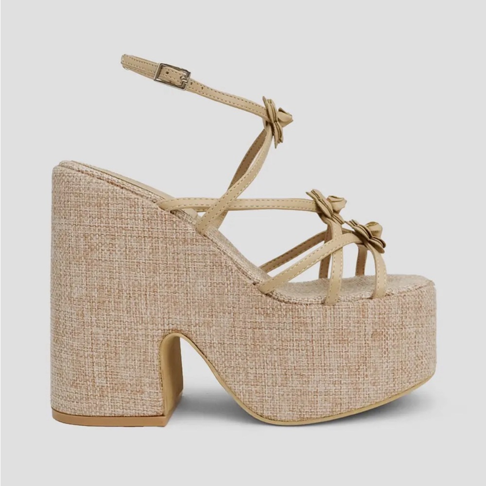 Raffia wedge heel